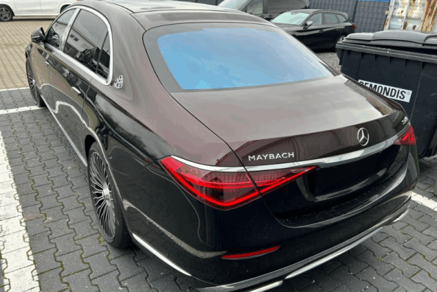 Mercedes Maybach - 10 Hours
