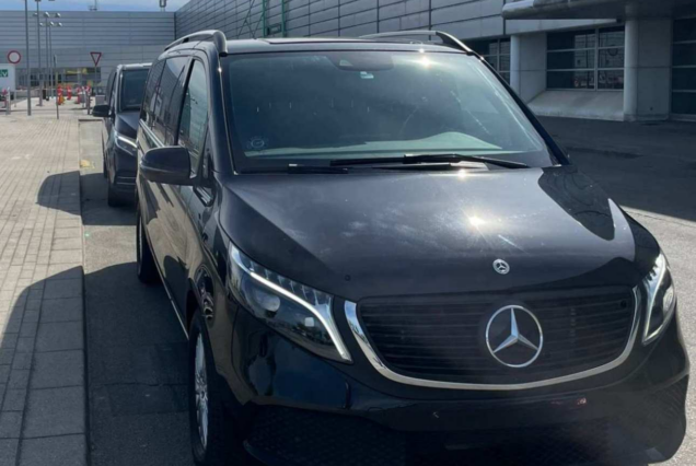 V Class Mercedes (2)