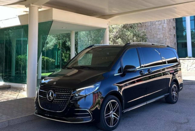 V Class Mercedes.webp